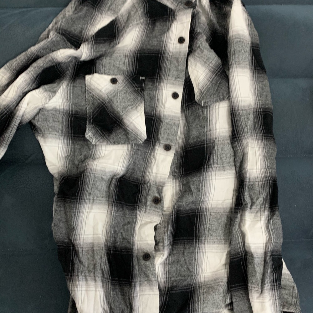 Beautiful flannel!! Black and white